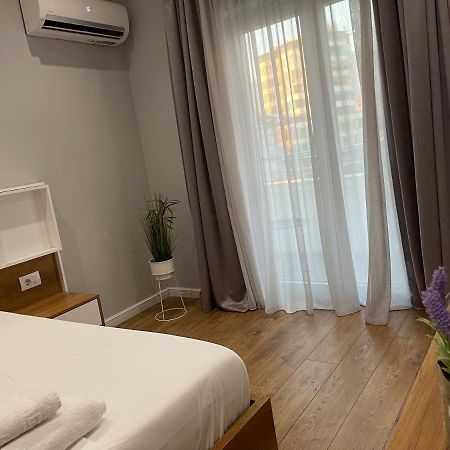 Andys Rooms Hotel Tirana Buitenkant foto