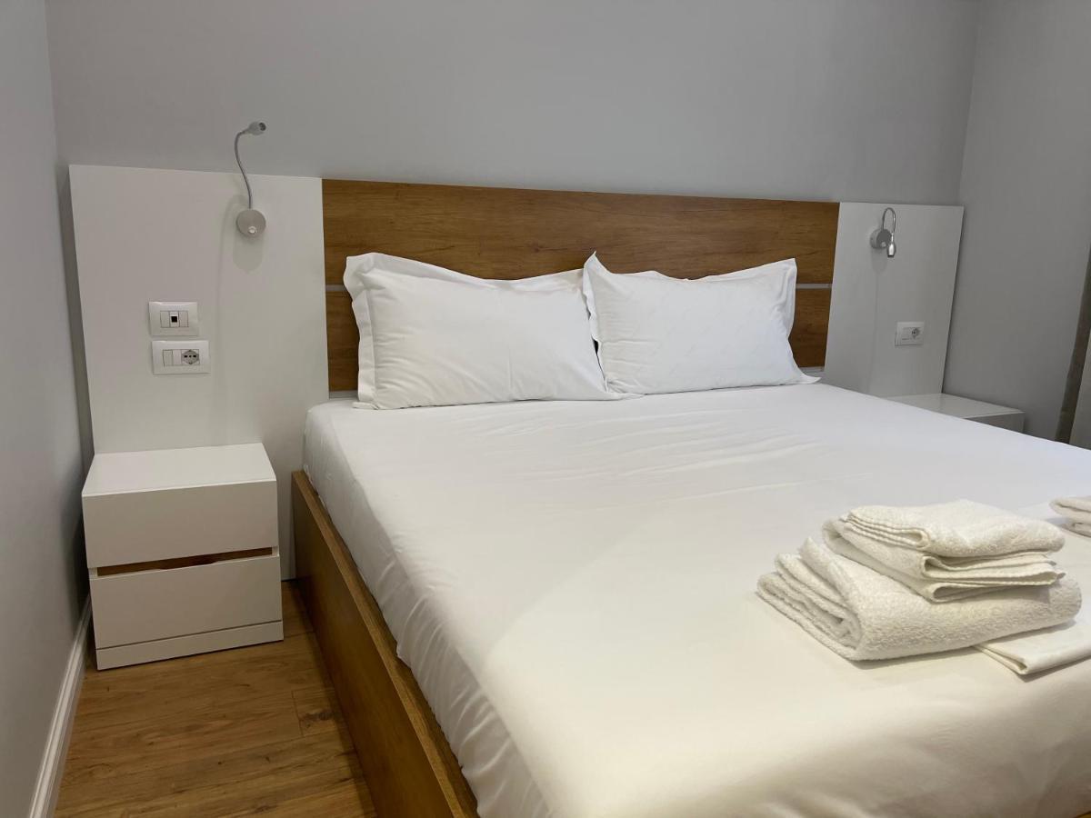Andys Rooms Hotel Tirana Buitenkant foto