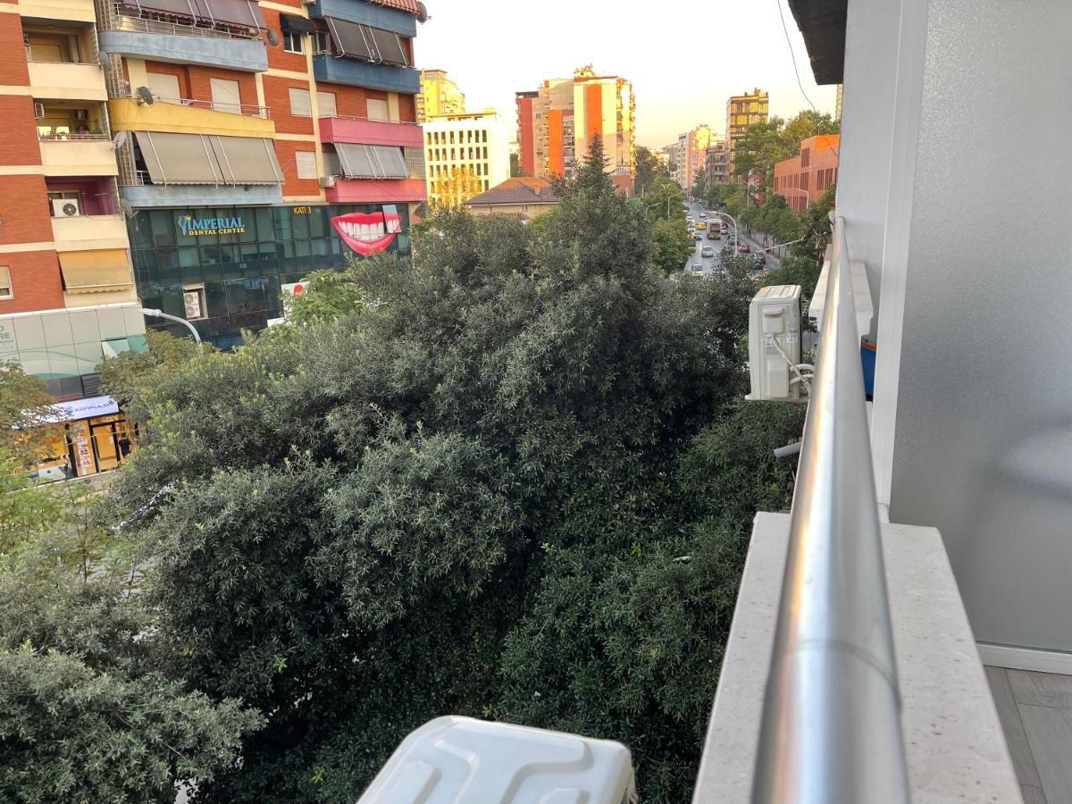 Andys Rooms Hotel Tirana Buitenkant foto