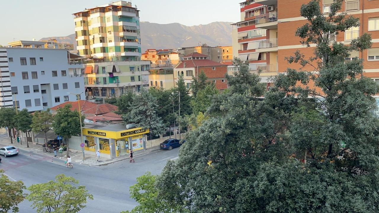 Andys Rooms Hotel Tirana Buitenkant foto